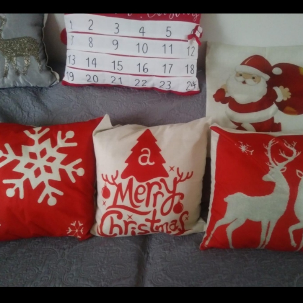 4PCS 18×18 Christmas Decorative Pillow Covers
